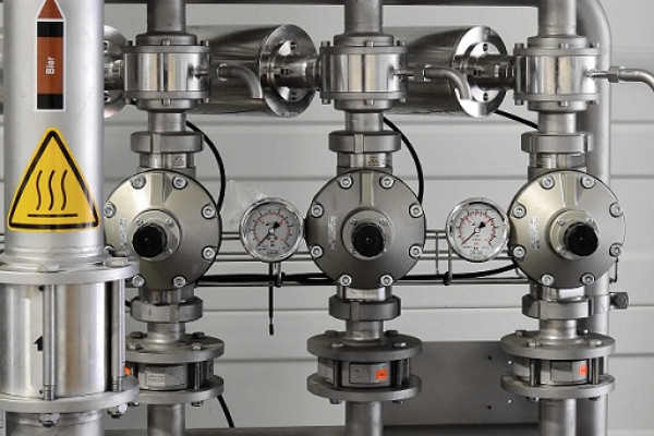 VALVES & ACCESSORIES